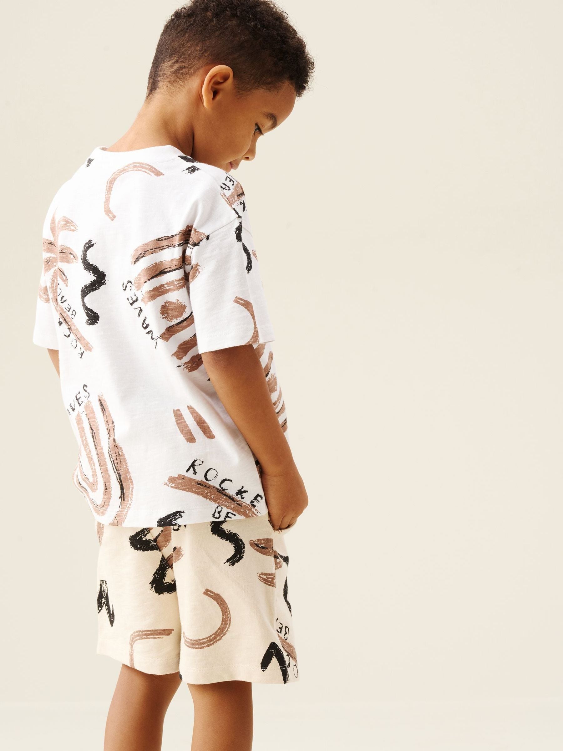Dsiney Kidz - Angel & Rocket Cream Kylo Oversized Palm Print T-Shirt & Shorts Set image 2