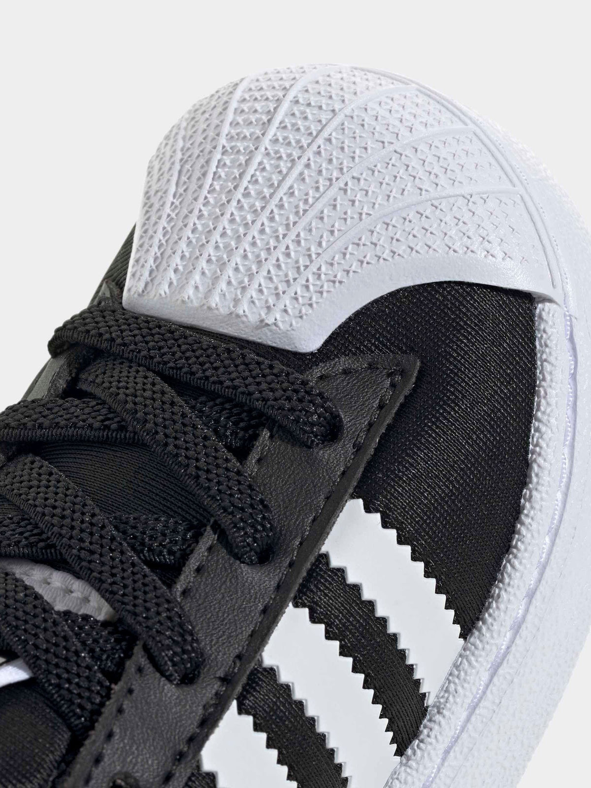 Dsiney Kidz - adidas Originals Black Superstar Quickon Younger Boys Trainers image 9