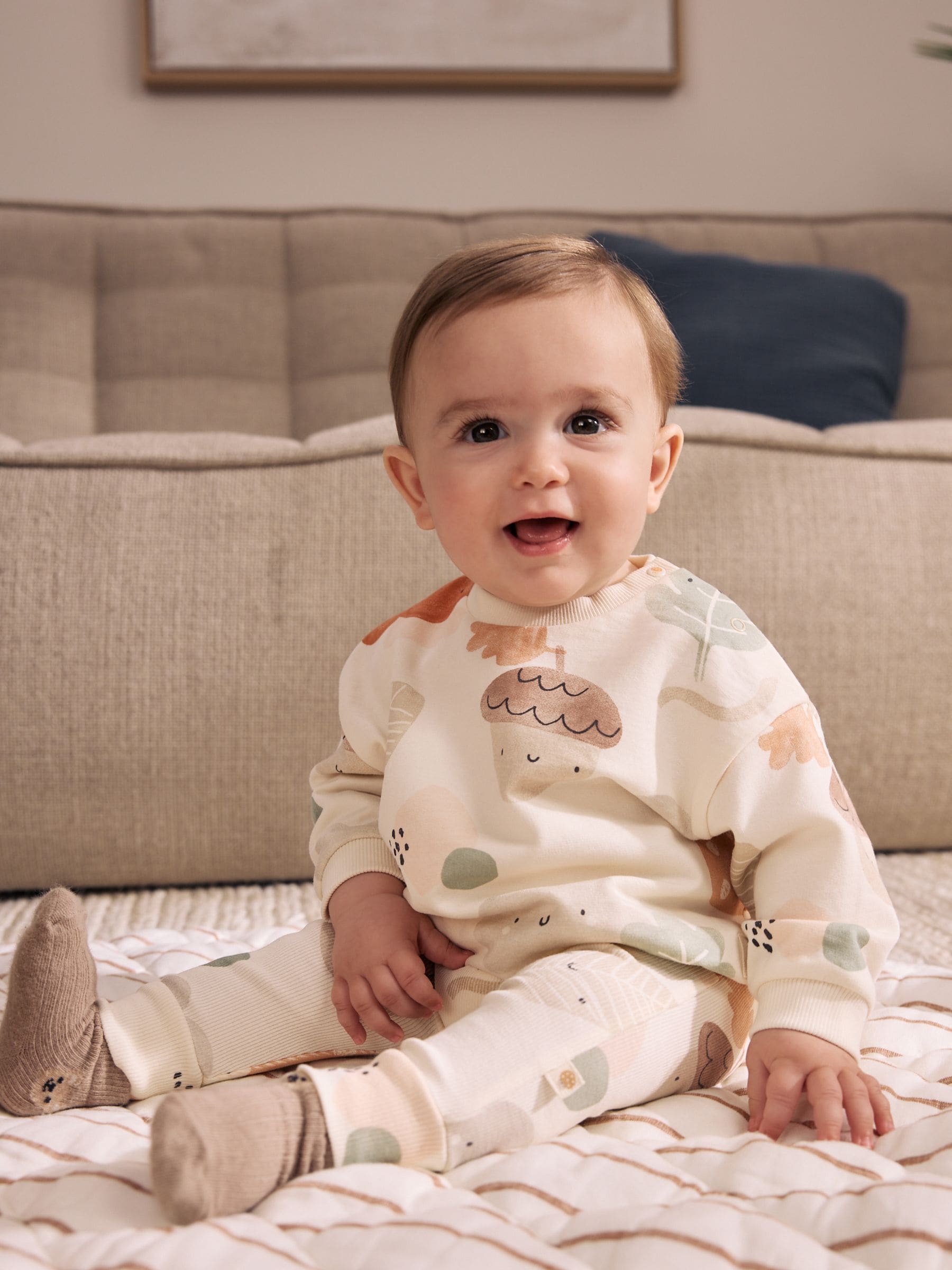 Dsiney Kidz - Neutral Autumn Print Sweatshirt and Leggings Baby Set (0mths-2yrs) (0mths-2yrs) image 1