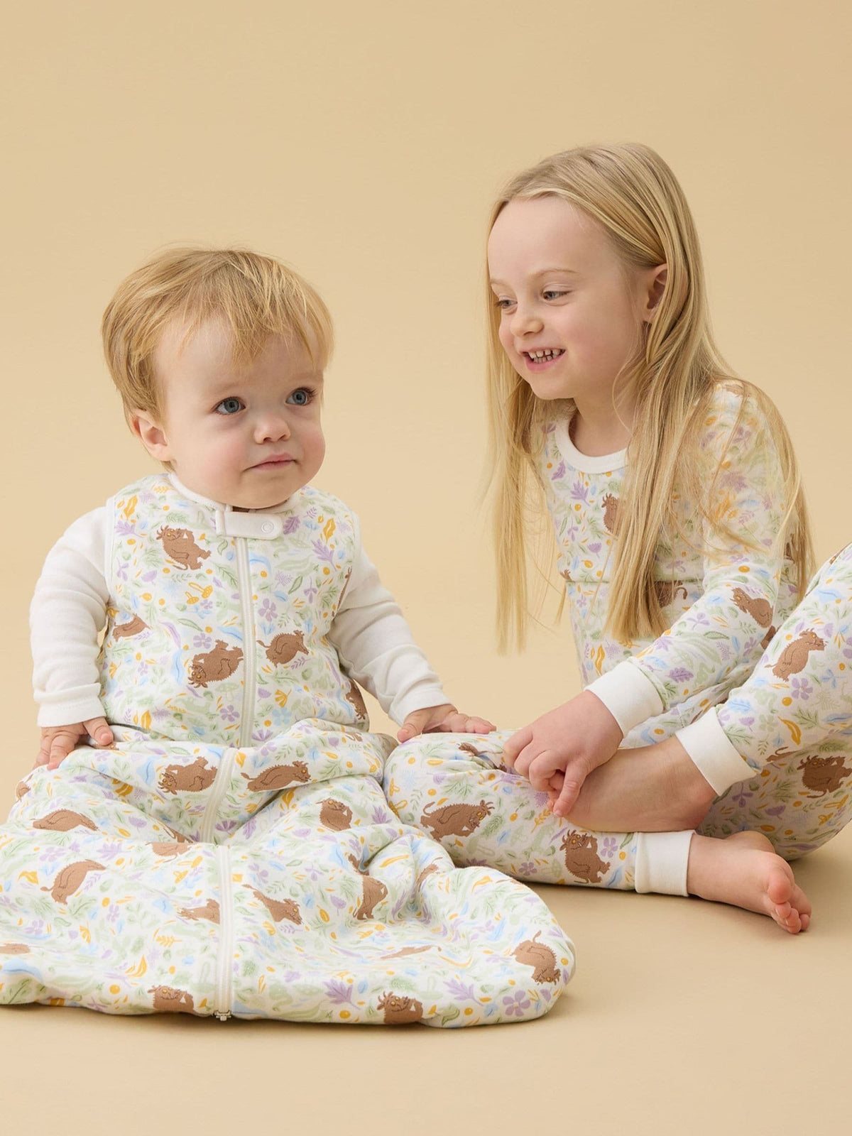 MORI Cream Gruffalo Woods Supersoft Sleeping Bag - image 1