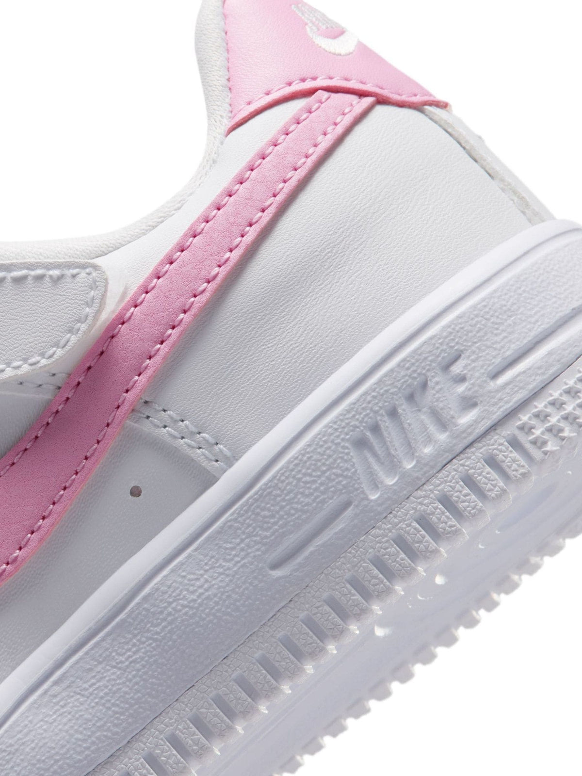 Dsiney Kidz - Nike White Junior Air Force Easy On Trainers image 6