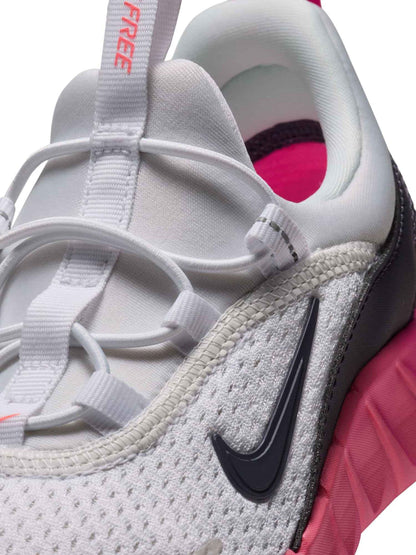 Nike White/Pink Junior Free Ride Trainers - image 6