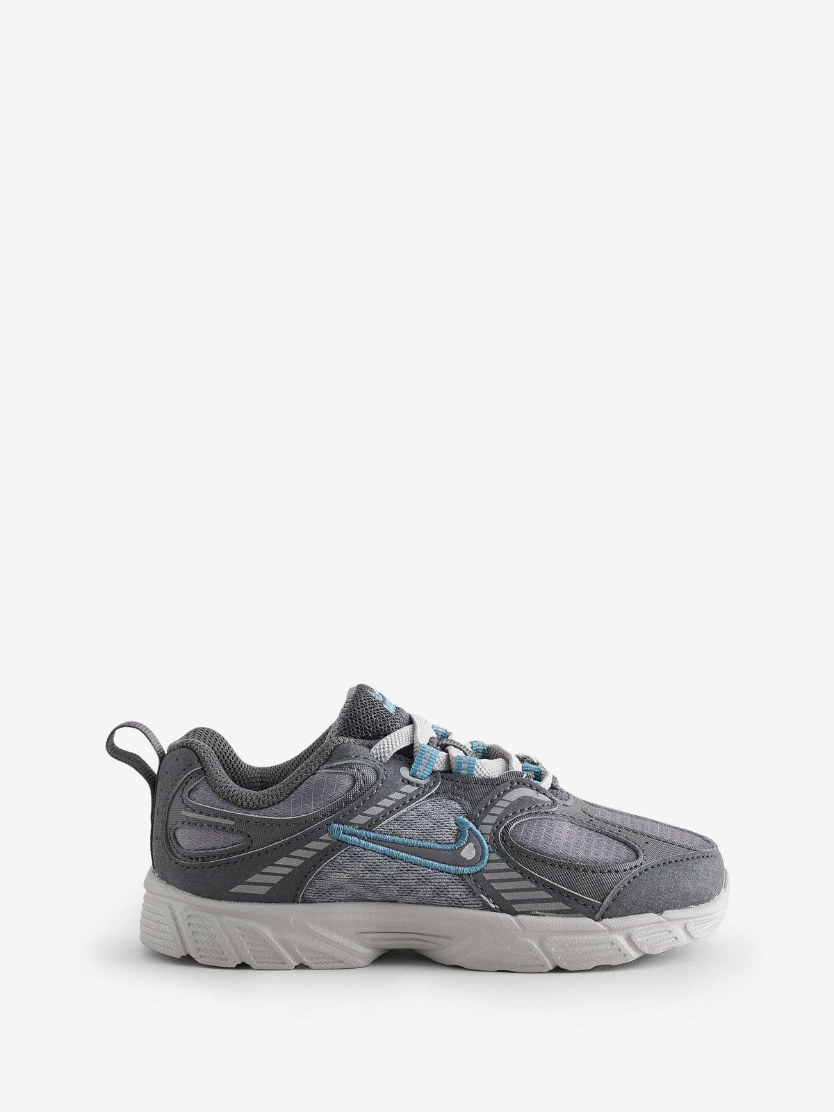 Dsiney Kidz - Nike Black Infant V5 Runner Trainers image 1