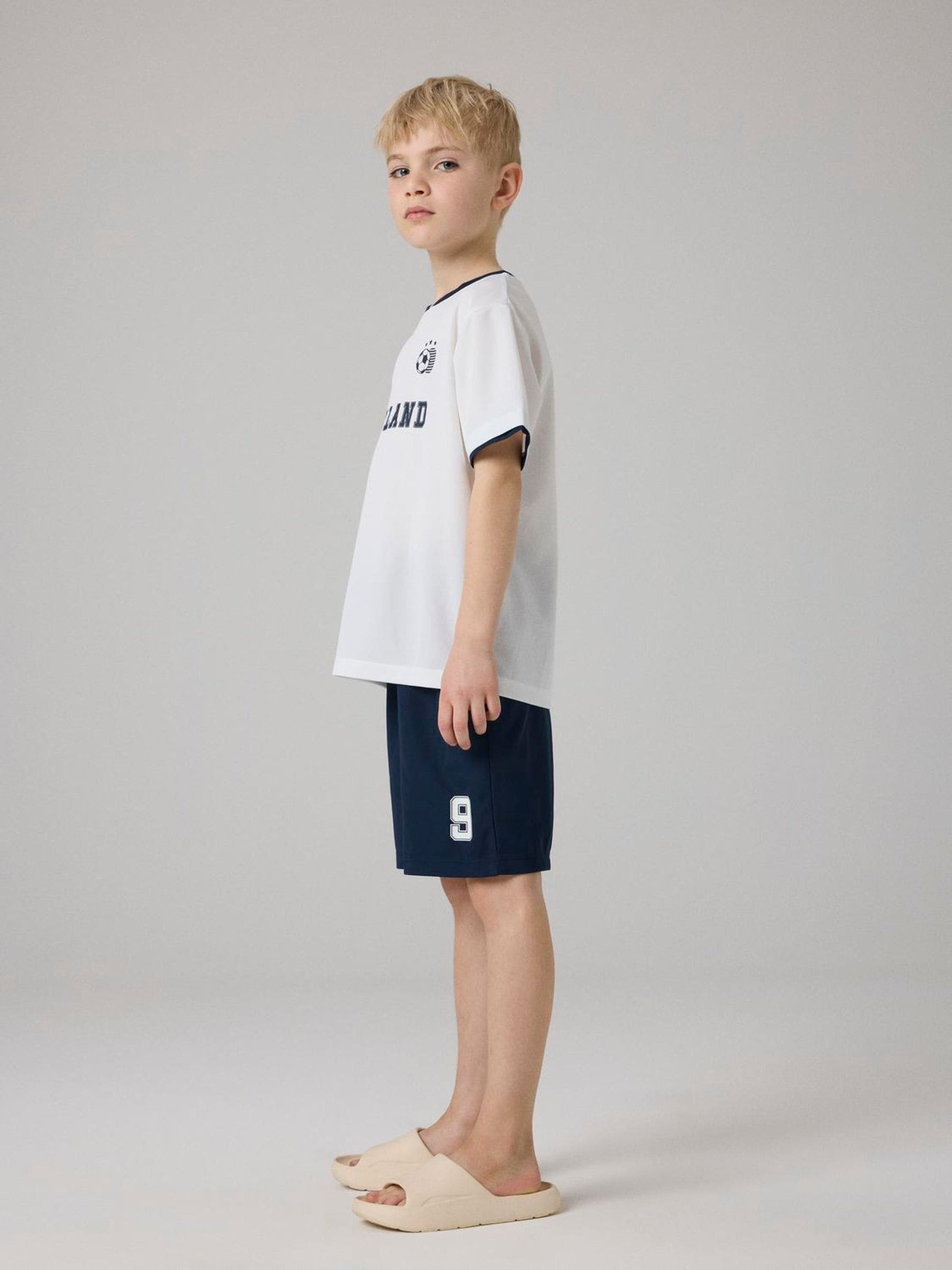 Dsiney Kidz - Name It White England Kids Football Kit image 3
