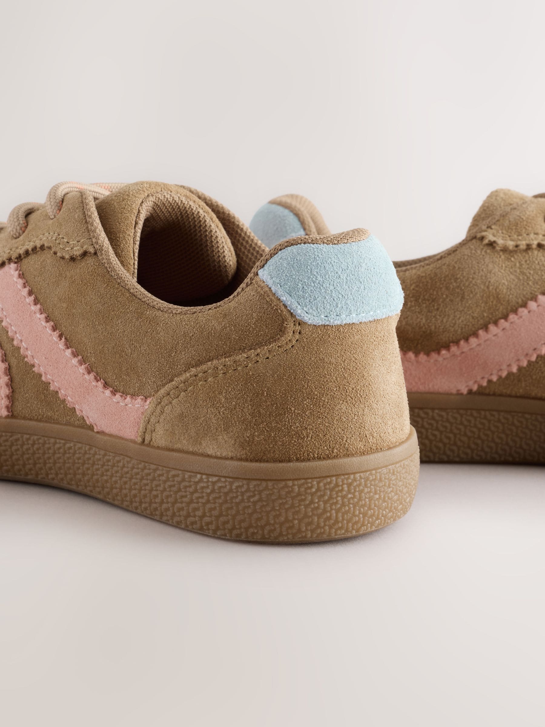 Tan/Pink Standard Fit (F) Retro Trainers image 4