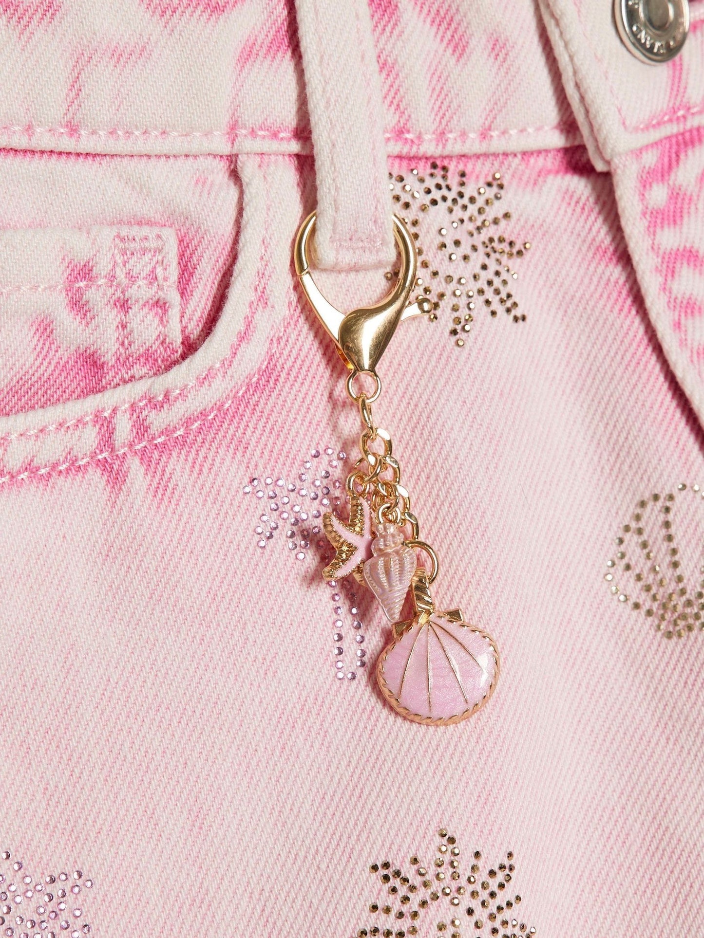 Dsiney Kidz - River Island Pink Palm Tree Hotfix Shorts image 3