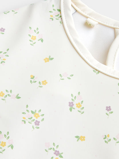 JoJo Maman Bébé Yellow Florals 2-Pack Sleeve Bib Set - image 7