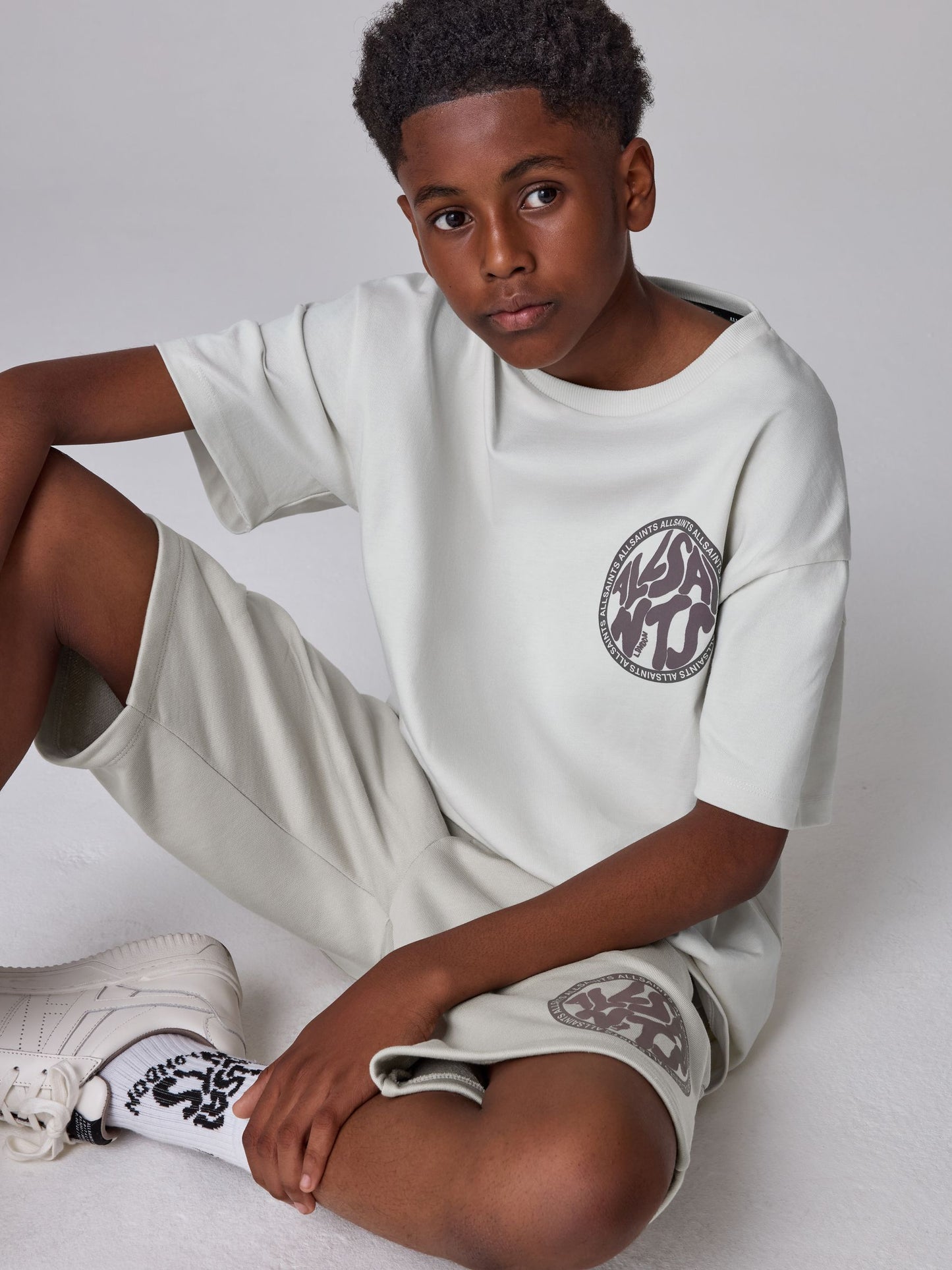 Dsiney Kidz - smALLSAINTS Neutral Distortion T-Shirt and Sweat Shorts Set image 4