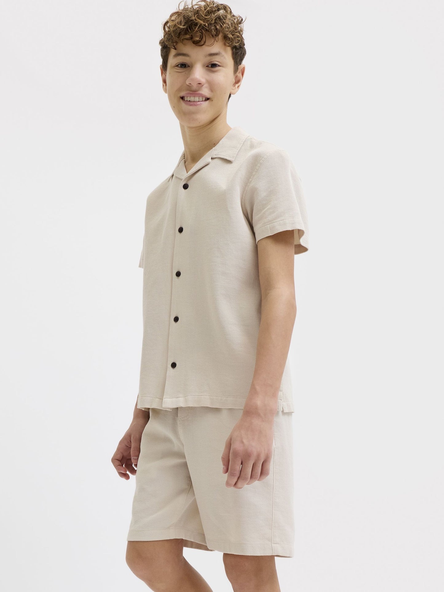 Dsiney Kidz - JACK & JONES JUNIOR Natural Resort Collar Short Sleeve Shirt and Short Textured Set image 1