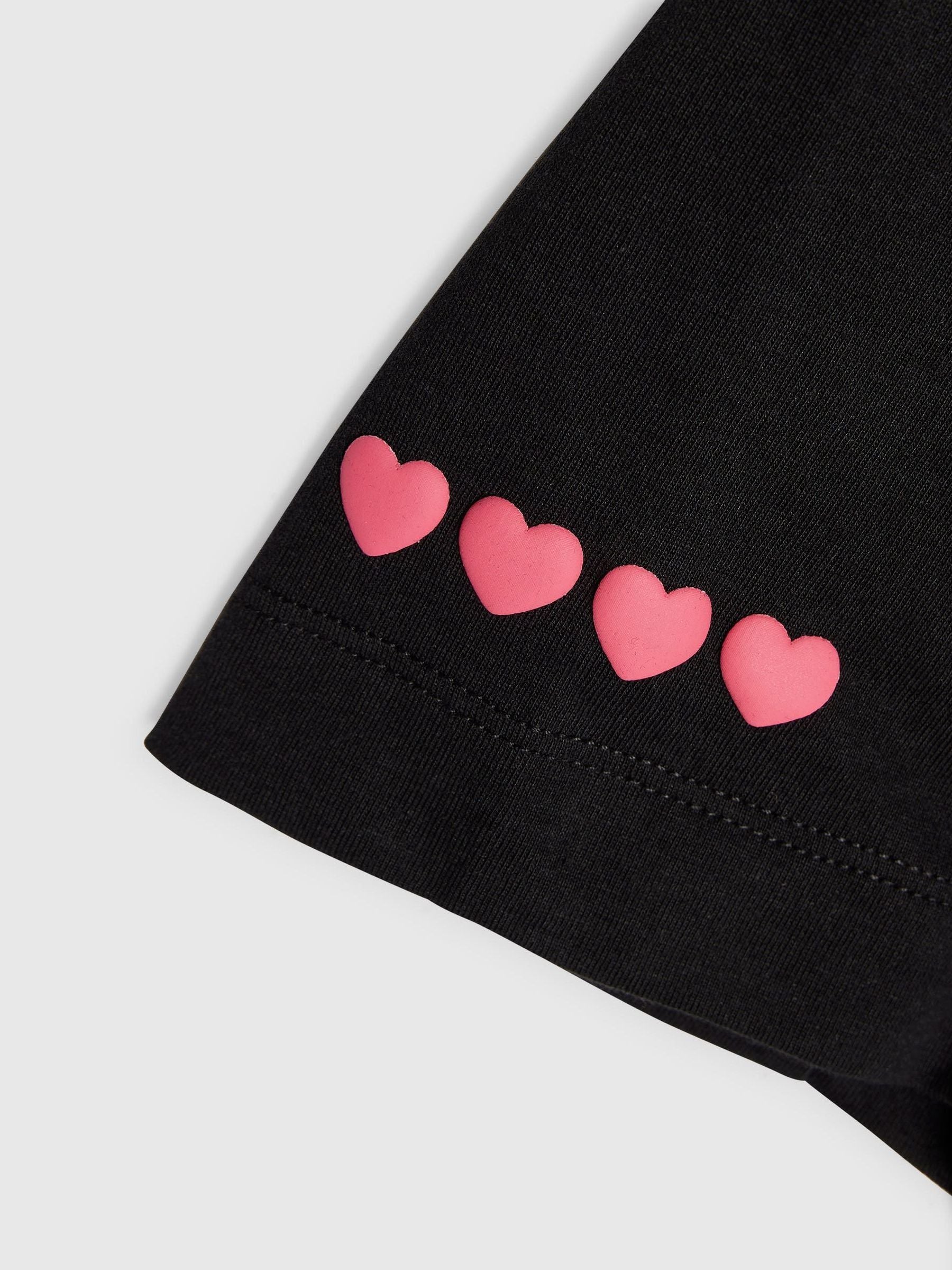 Dsiney Kidz - River Island Black T-Shirt & Runner Shorts Set image 4