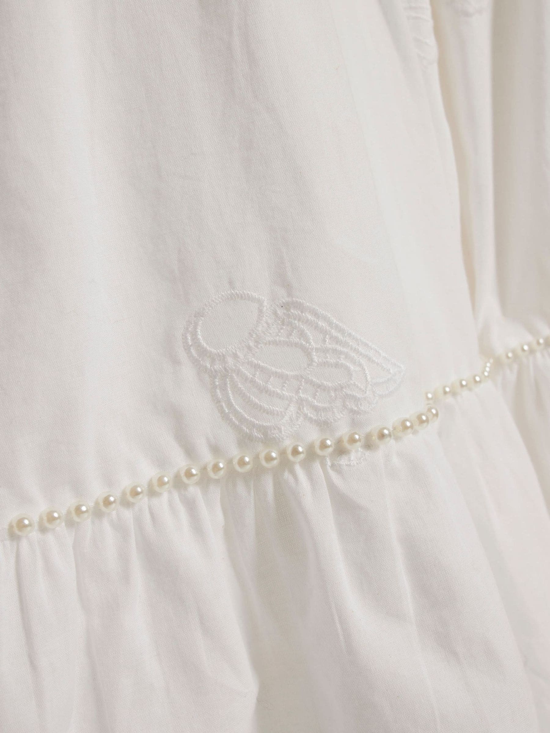 Dsiney Kidz - River Island White Pearl Shell Top & Trousers Set image 4