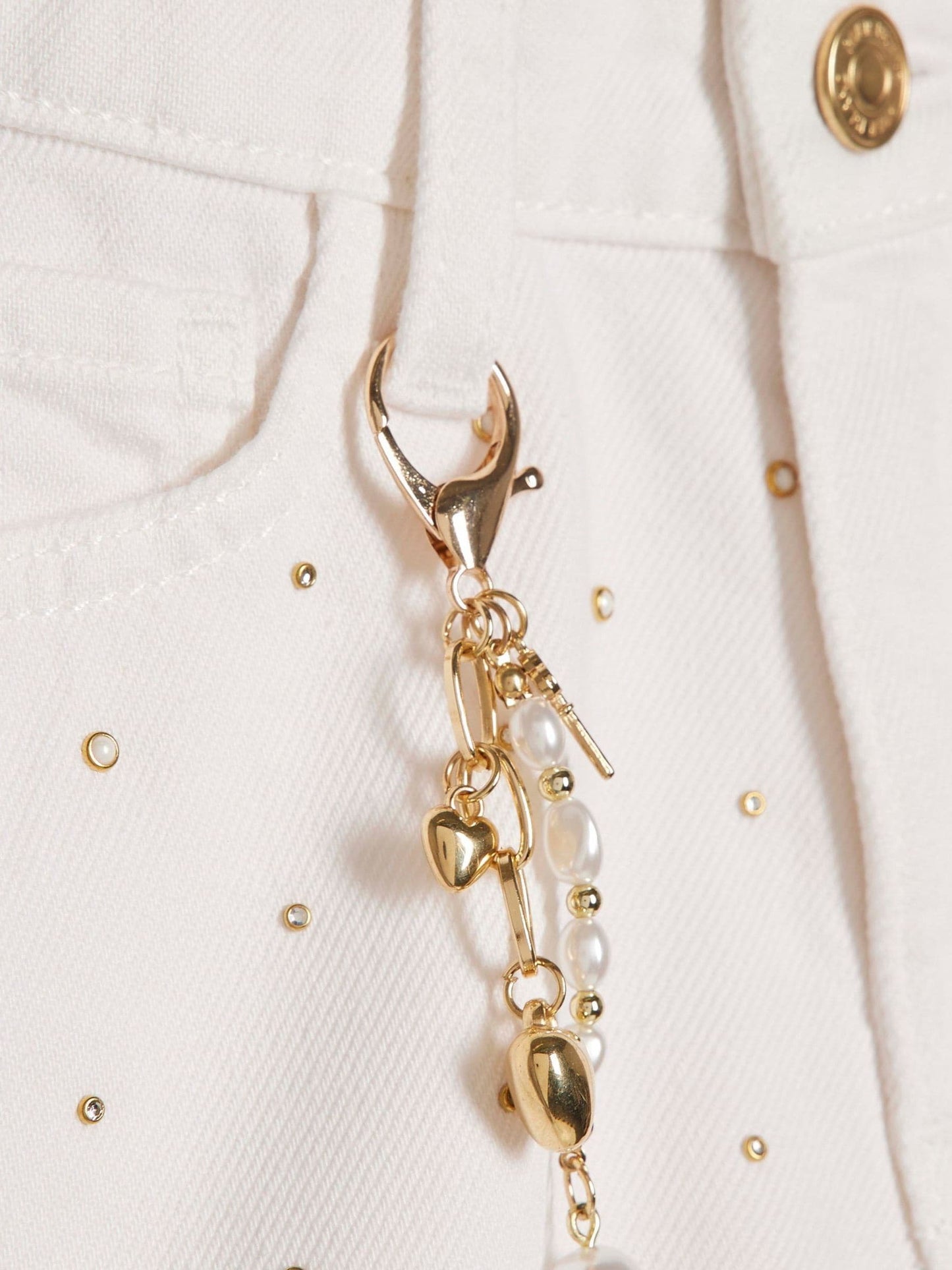 Dsiney Kidz - River Island White Pearl Print Hotfix Shorts image 3