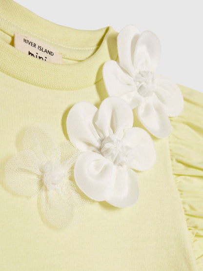Dsiney Kidz - River Island Yellow Frill Sleeve T-Shirt & Skirt Set image 4