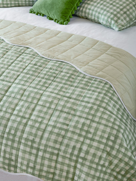 Furn Sage Scalloped Filled Bedspread image 2