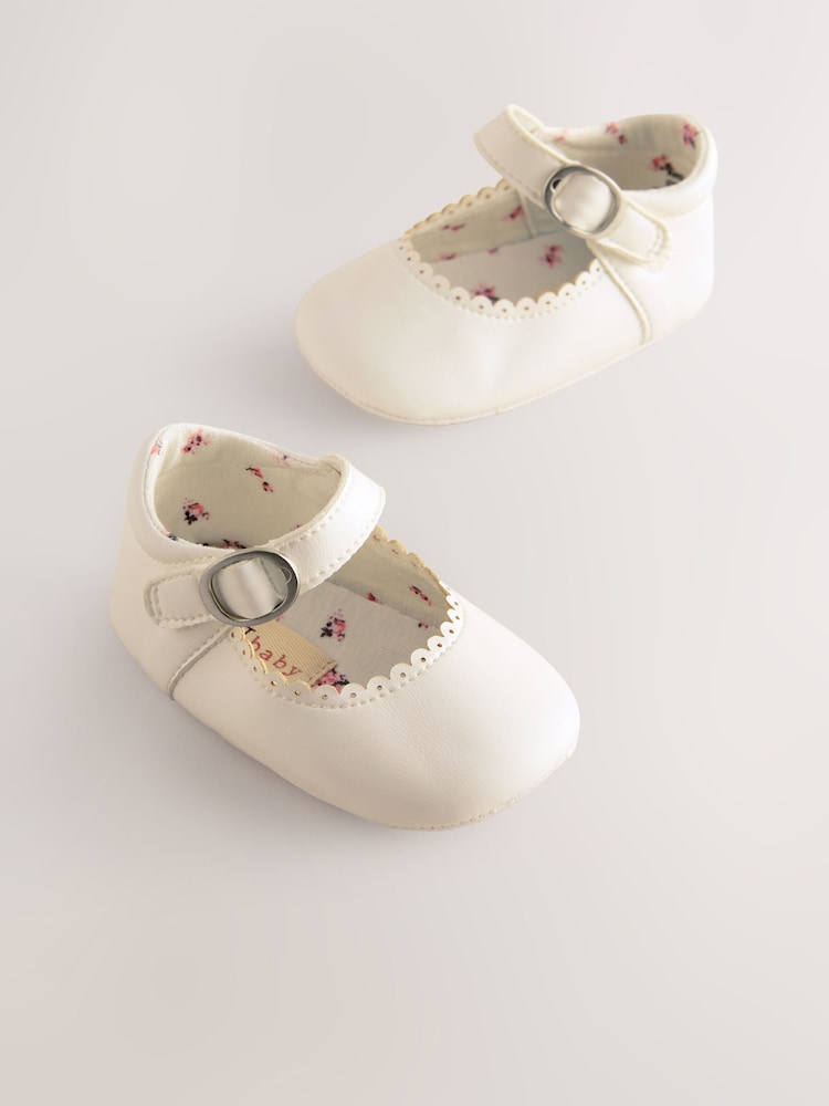 White Mary Jane Baby Shoes (0-24mths)