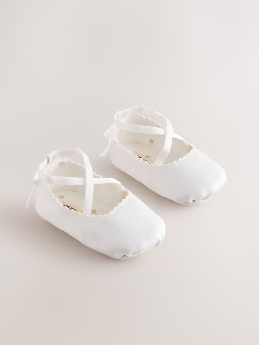 White Baby Bow Occassion Shoes (0-24mths)