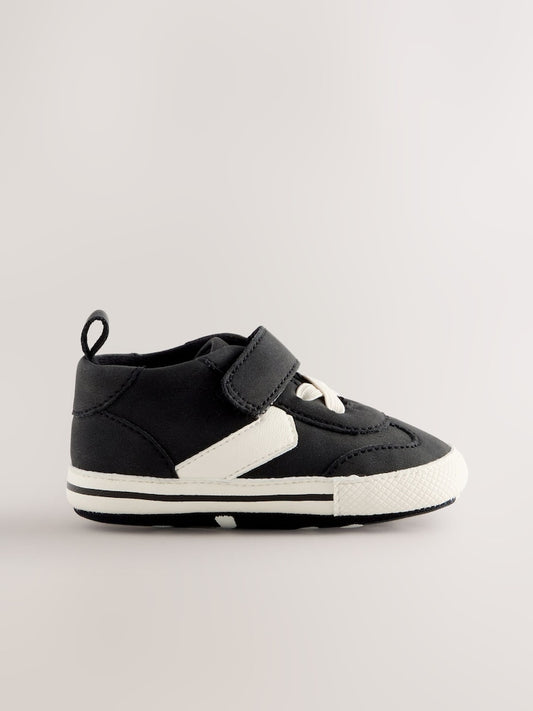 Black/White Baby Touch Fastening Elastic Lace Chevron Trainers (0-2mths)