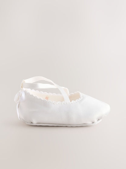 White Baby Bow Occassion Shoes (0-24mths)