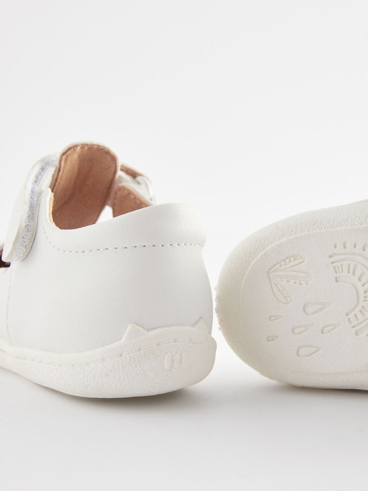 White Wide Fit (G) Crawler T-Bar Shoes